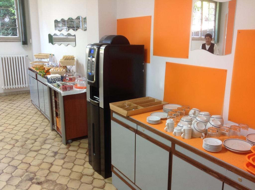 Casa Per Ferie Cardinal G. Guarino Bed and Breakfast Rome Buitenkant foto