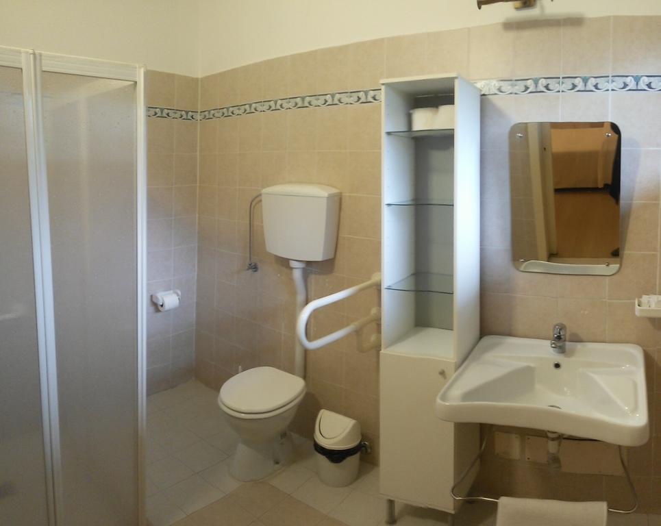 Casa Per Ferie Cardinal G. Guarino Bed and Breakfast Rome Buitenkant foto